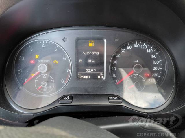 2013 VOLKSWAGEN FOX 