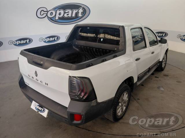 2022 RENAULT DUSTER OROCH 