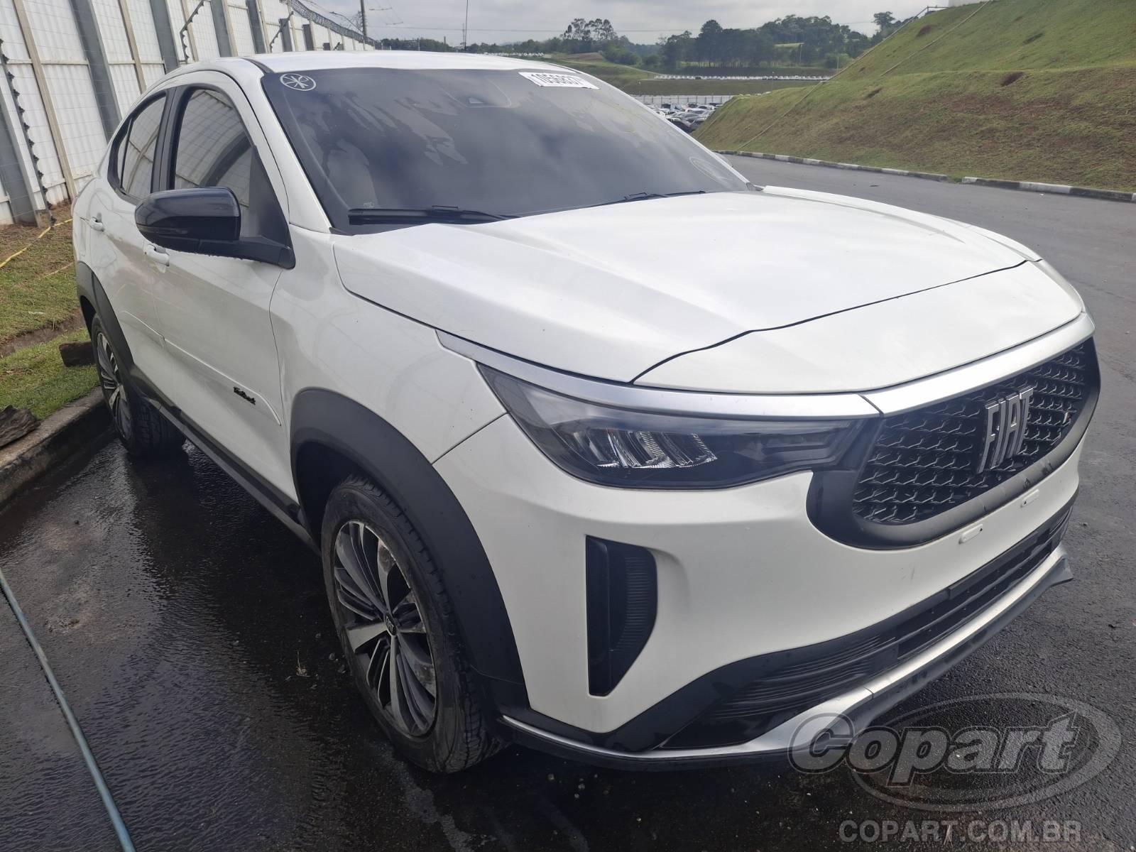 Veículo Fiat Fastback FIAT FASTBACK Fastback Audace Turbo 200 1.0 12V GSE Turbo 2024 em leilão