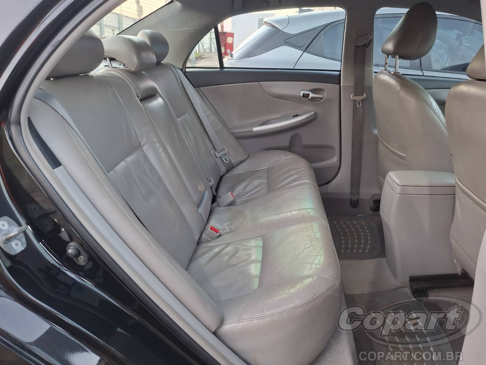 2013 TOYOTA COROLLA — foto 6 de 10