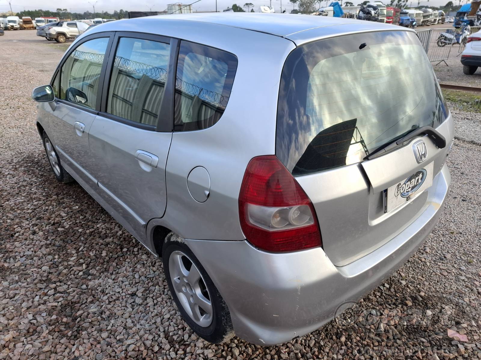 Foto 3: 2004 HONDA FIT