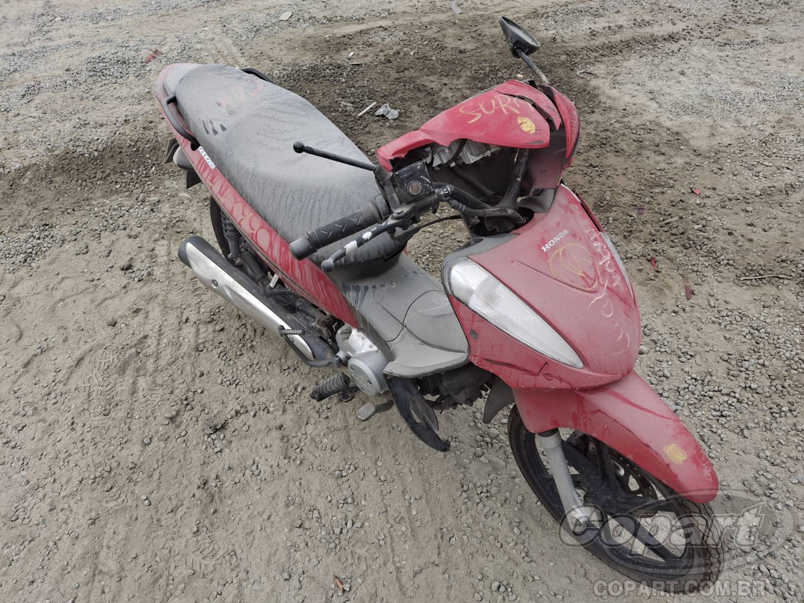 Veículo HONDA Biz Honda Biz 125 2016 Colisão 2016 em leilão