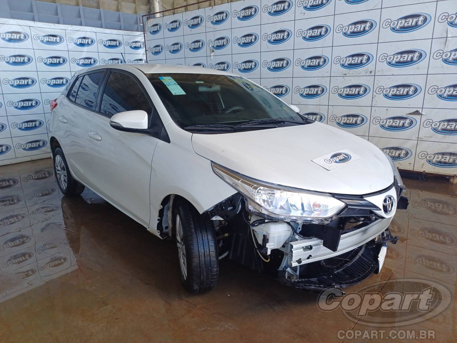 Veículo Toyota Yaris 2024 TOYOTA YARIS XL 1.5 16V DUAL VVT-I FLEXIVEL ALCOOL/GASOLINA 2024 em leilão