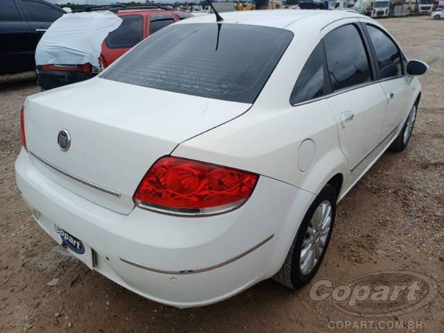 2013 FIAT LINEA 