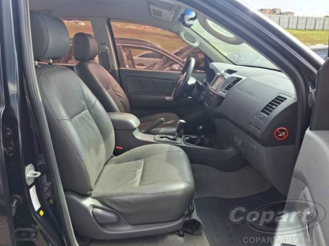 2015 TOYOTA HILUX CD 