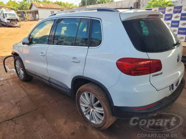 2011 VOLKSWAGEN TIGUAN 