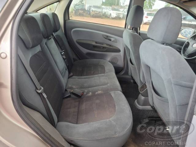 2013 FIAT LINEA 