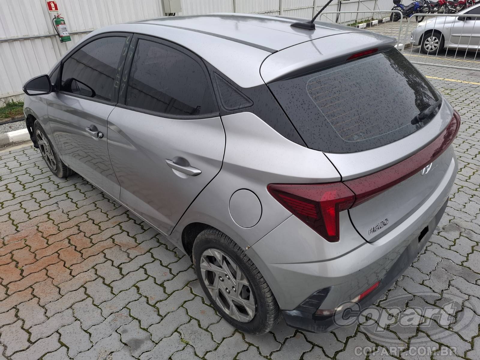 Foto 3: 2024 HYUNDAI HB20