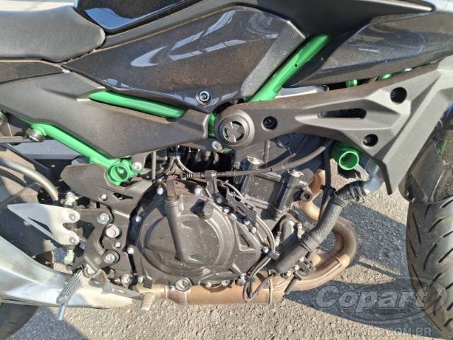 2026 KAWASAKI Z500 