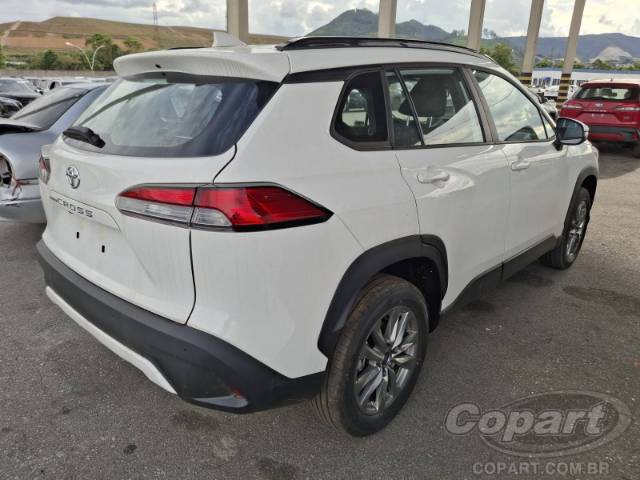 2026 TOYOTA COROLLA CROSS 