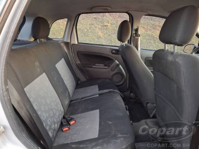 2011 FORD FIESTA 