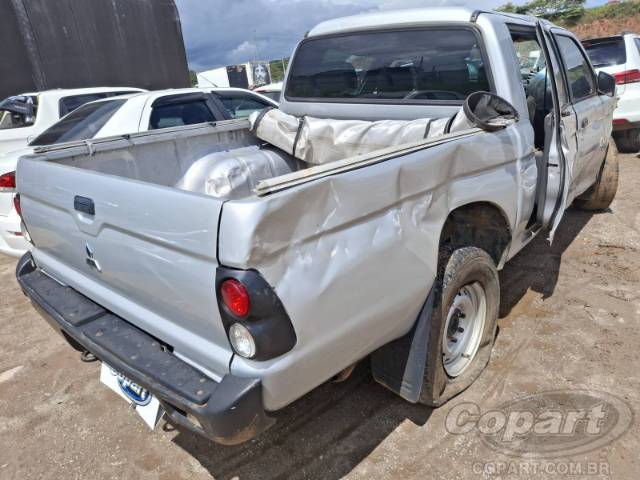 2011 MITSUBISHI L200 OUTDOOR CD 