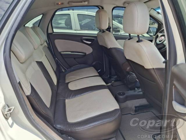 2015 FIAT GRAND SIENA 