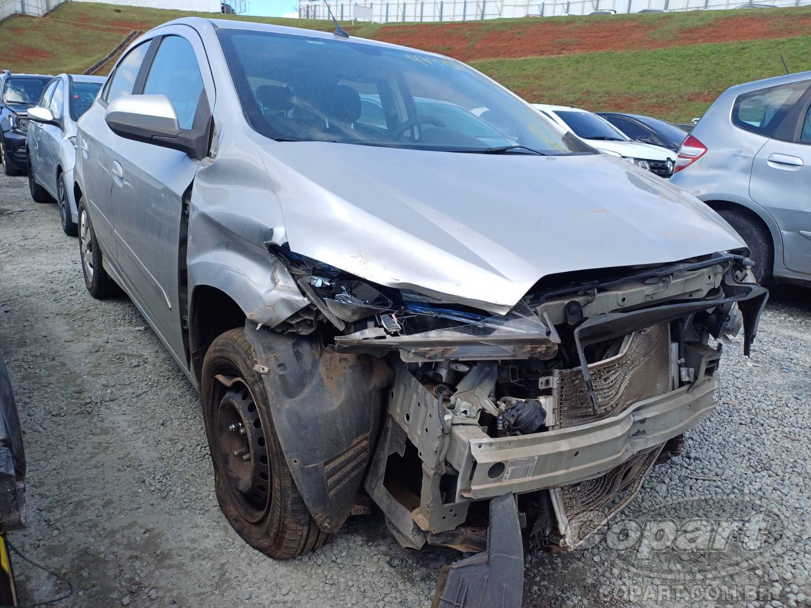Veículo GM - Chevrolet Onix Chevrolet Onix LT 1.4 SPE 2016 Colisão Média Monta 2016 em leilão