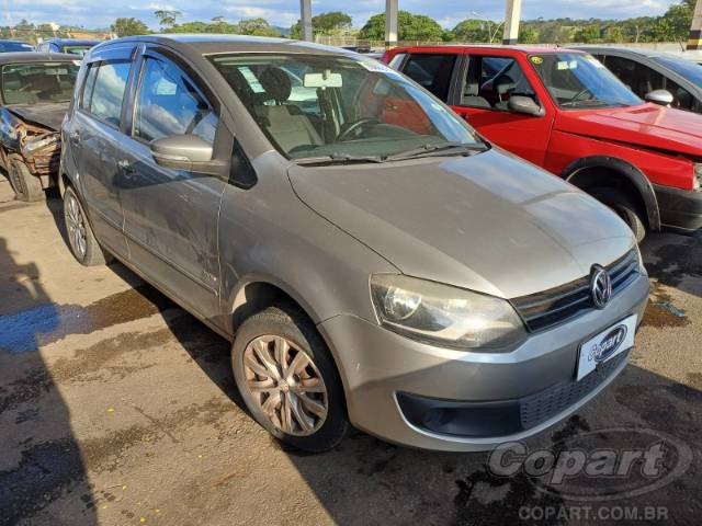 2013 VOLKSWAGEN FOX 