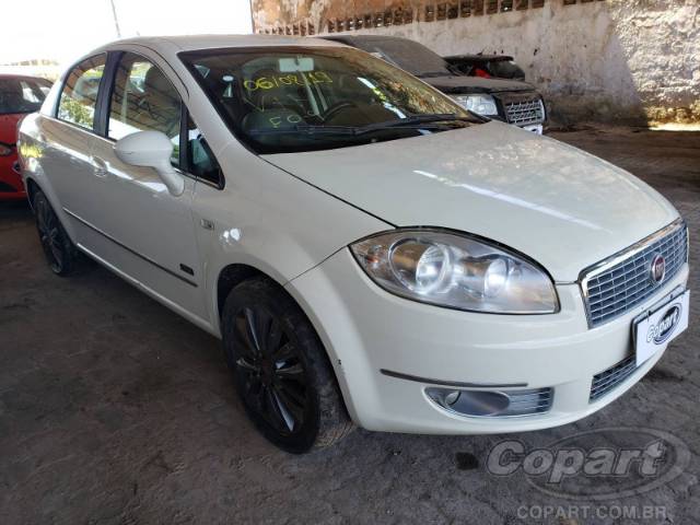 2013 FIAT LINEA 