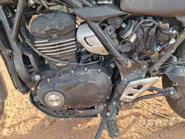2025 TRIUMPH SCRAMBLER 