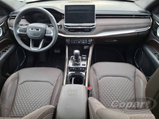 2025 JEEP COMMANDER 