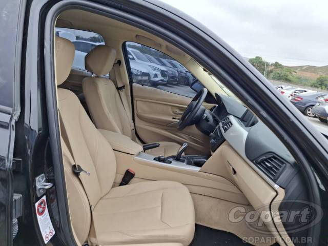 2014 BMW SERIE 3 
