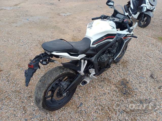 2024 HONDA CBR 650R 