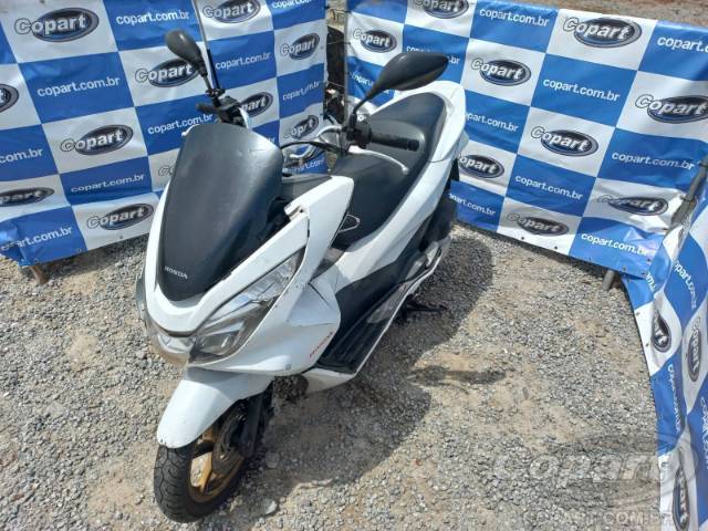 2016 HONDA PCX 