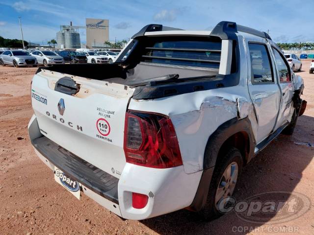 2021 RENAULT DUSTER OROCH 