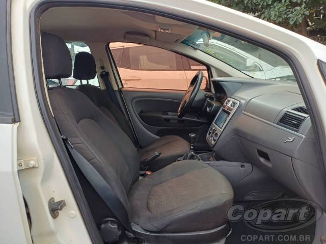 2011 FIAT PUNTO 