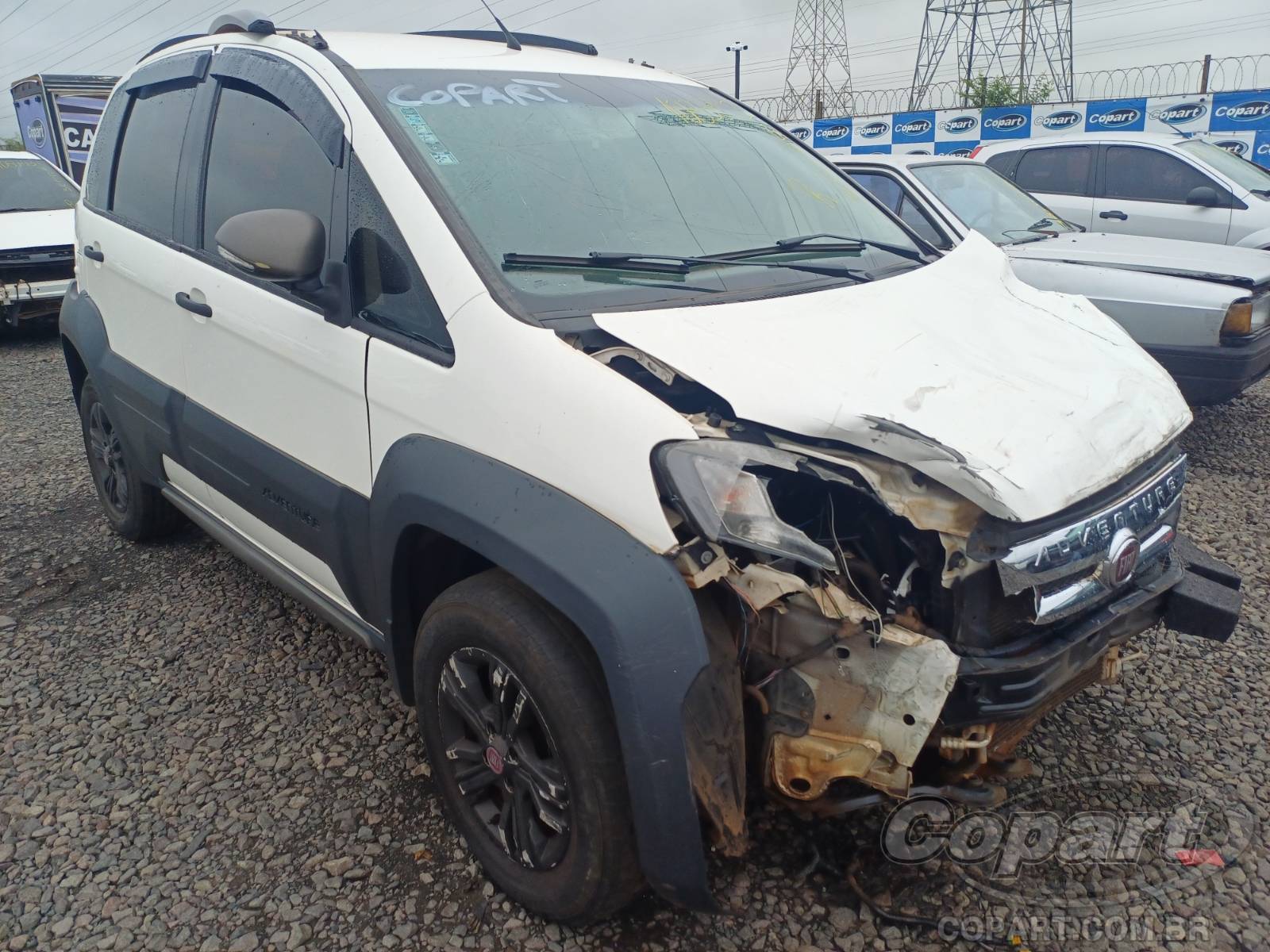 Veículo Fiat Idea Fiat Idea Adventure 1.8 16V E.torQ 2012 2012 em leilão