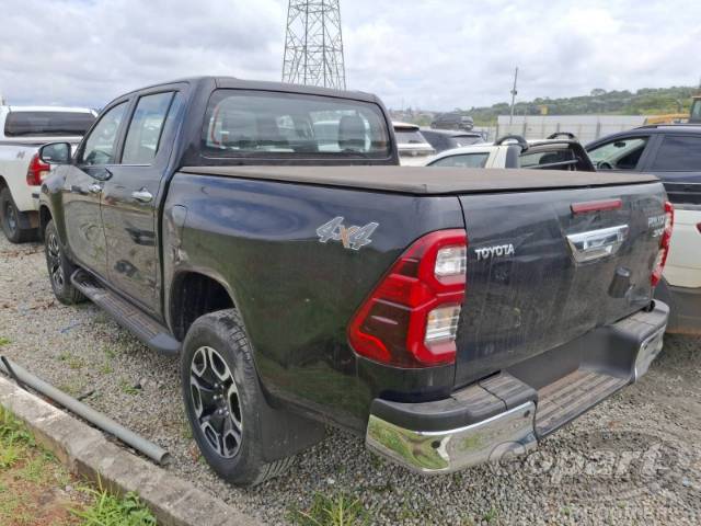 2025 TOYOTA HILUX CD 