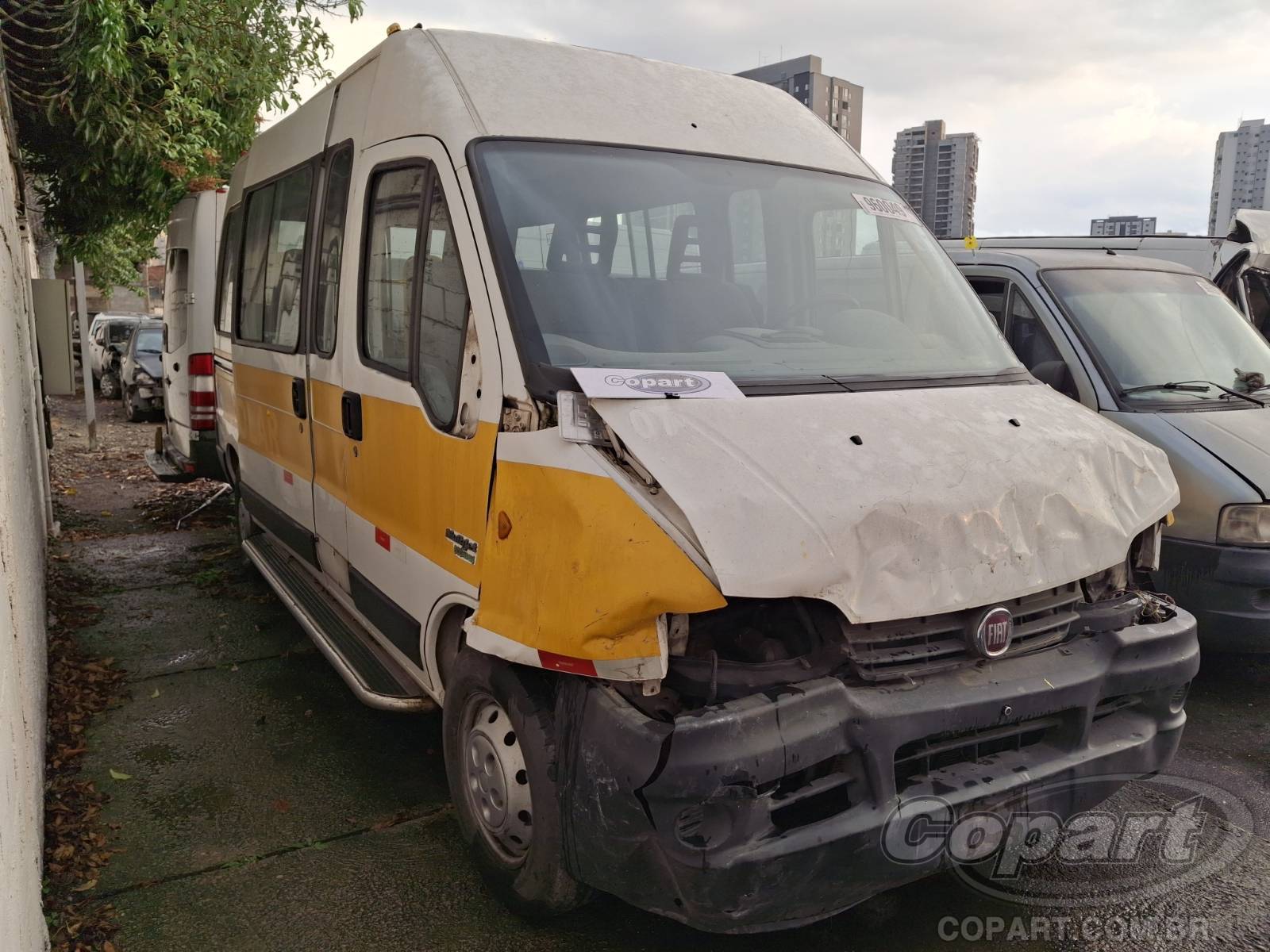 Veículo Fiat Ducato Fiat Ducato Multi 2.3 Multijet Economy 2014 Colisão Média Monta 2014 em leilão