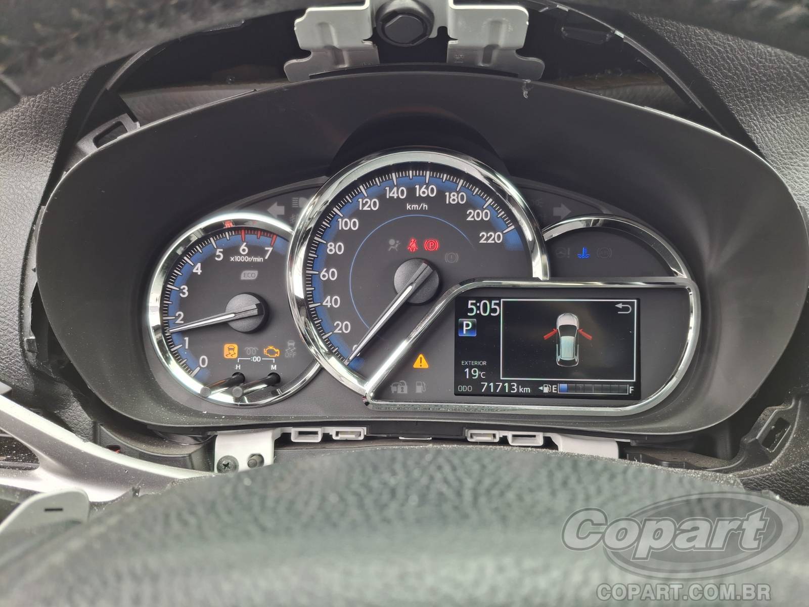 2019 TOYOTA YARIS — foto 8 de 15