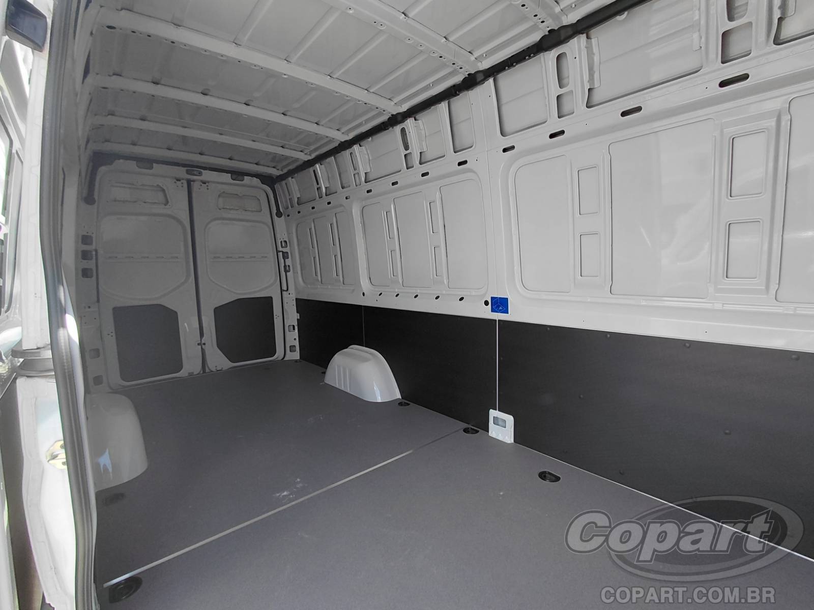 Foto 6 de 12: 2025 MERCEDES BENZ ESPRINTER