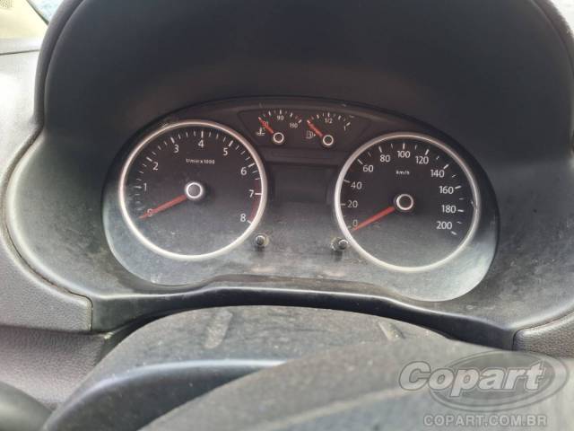 2012 VOLKSWAGEN VOYAGE 