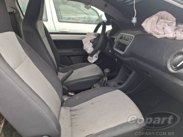 2015 VOLKSWAGEN UP 