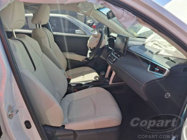 2026 TOYOTA COROLLA CROSS 