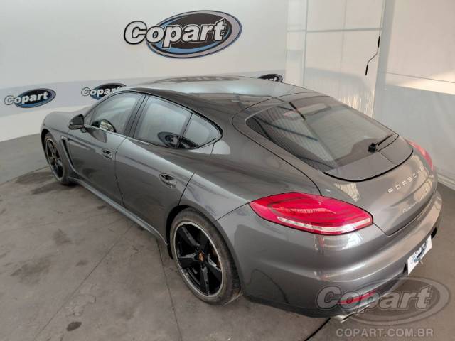 2015 PORSCHE PANAMERA 