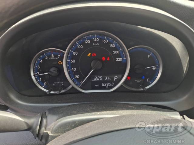 2025 TOYOTA YARIS SEDA 