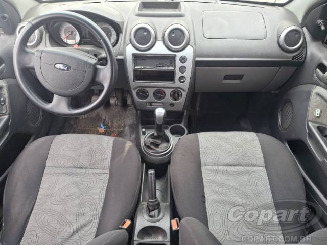 2009 FORD FIESTA SEDAN 
