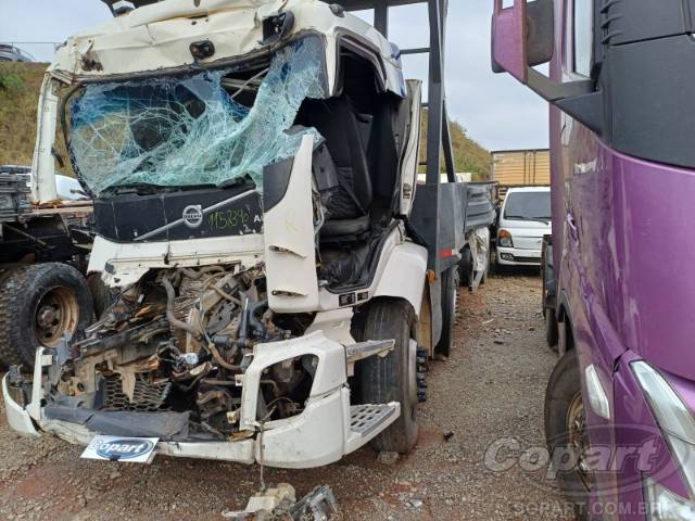 2021 VOLVO VM 