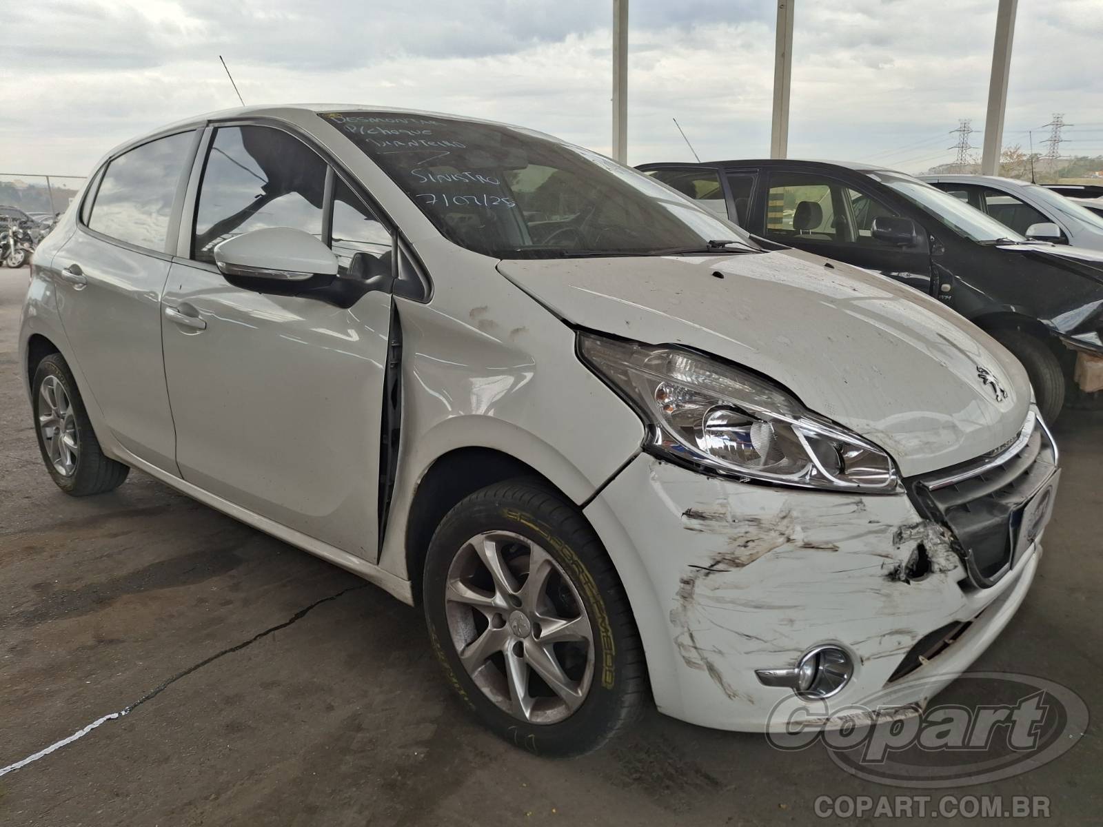 Veículo Peugeot 208 PEUGEOT 208 Active Pack 1.5 2015 2015 em leilão