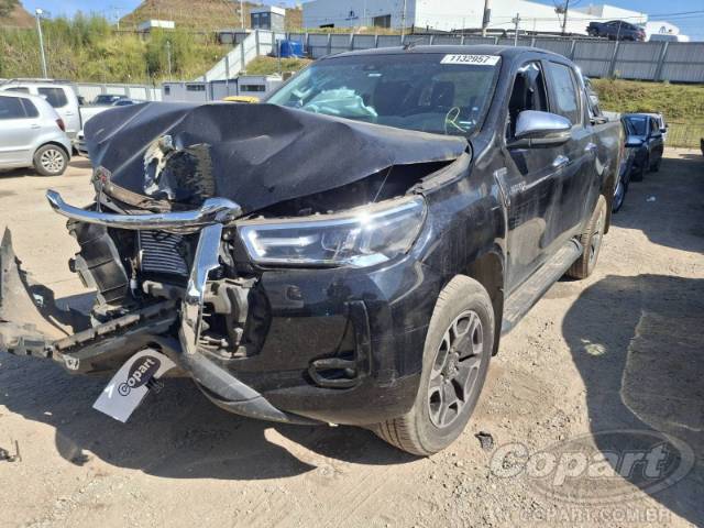 2022 TOYOTA HILUX CD 