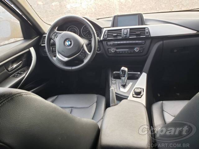 2013 BMW SERIE 3 