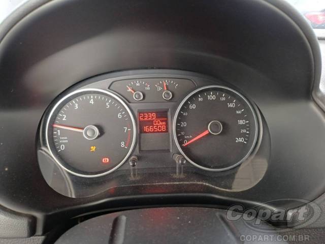 2016 VOLKSWAGEN VOYAGE 