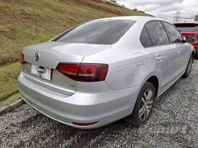 2016 VOLKSWAGEN JETTA 