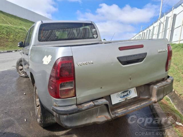 2017 TOYOTA HILUX CD 