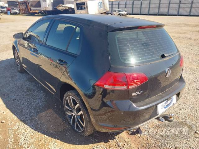 2015 VOLKSWAGEN GOLF 