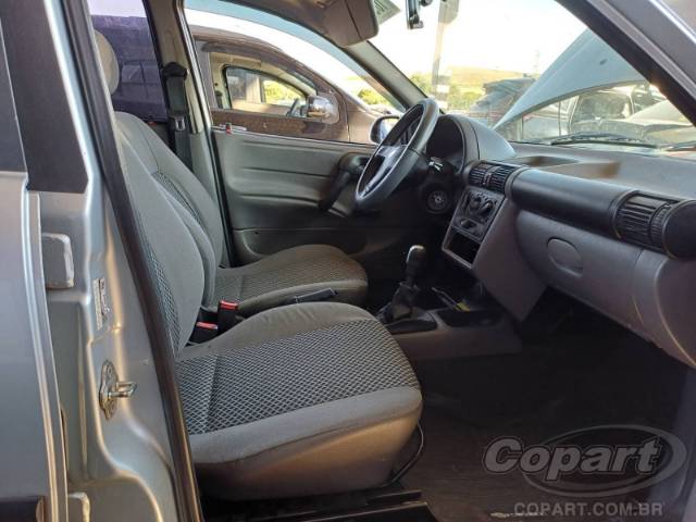 2009 CHEVROLET CLASSIC 