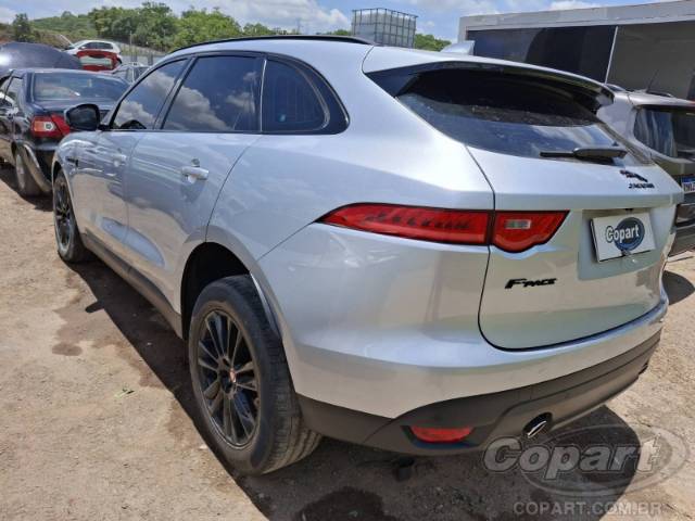 2019 JAGUAR F-PACE 