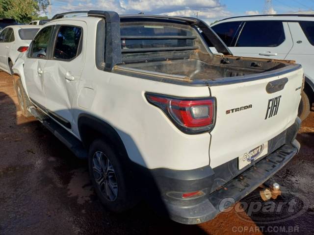 2021 FIAT STRADA CD 