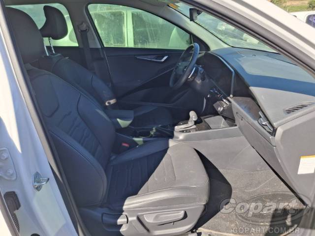2024 KIA NIRO 